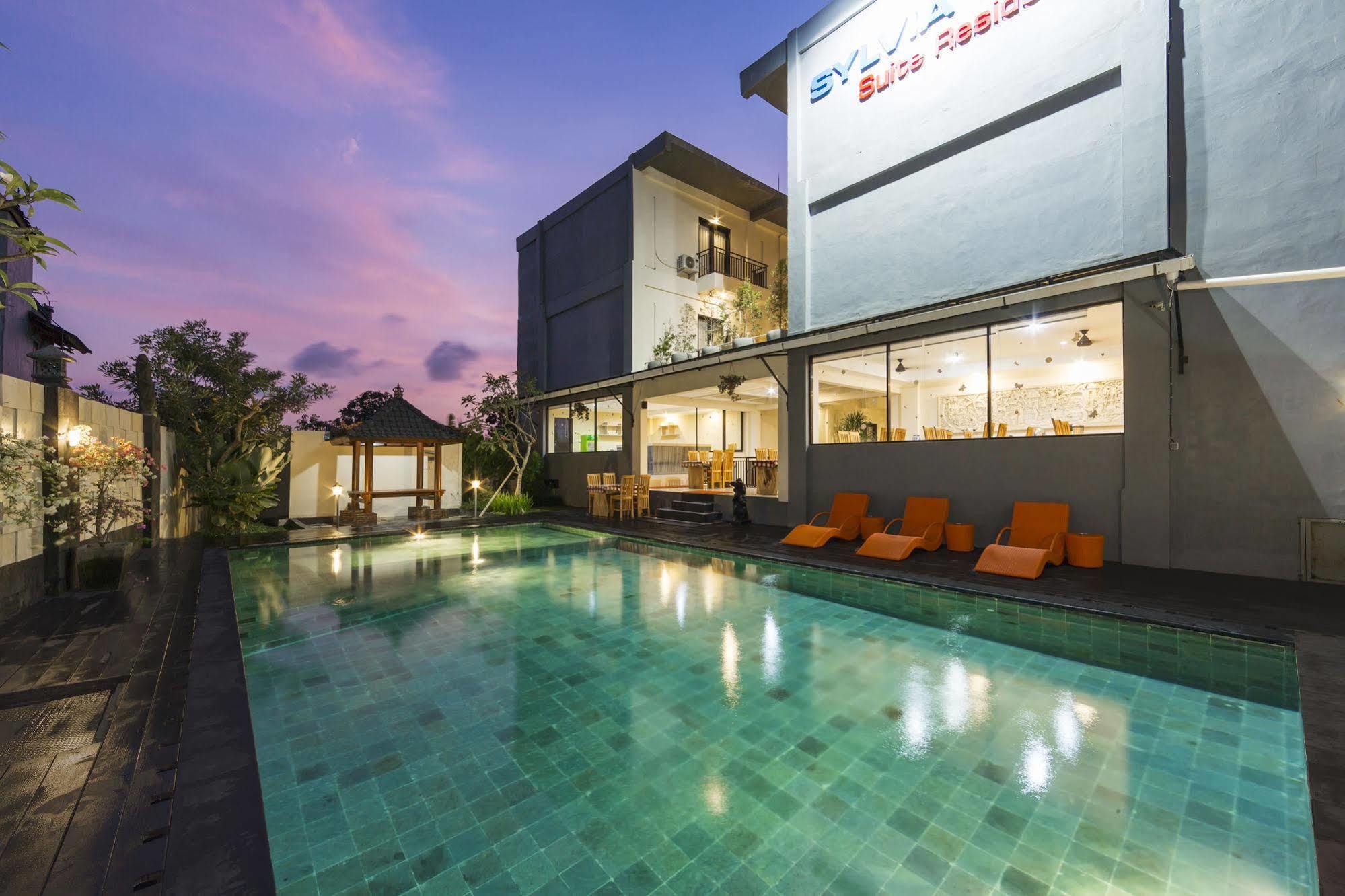 Reddoorz Plus Near Mall Bali Galeria 2 Денпасар Екстер'єр фото